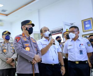 Persiapan Pengamanan Arus Mudik Lebaran 2022, Kapolri Tinjau Stasiun Pasar Senen Jakarta
