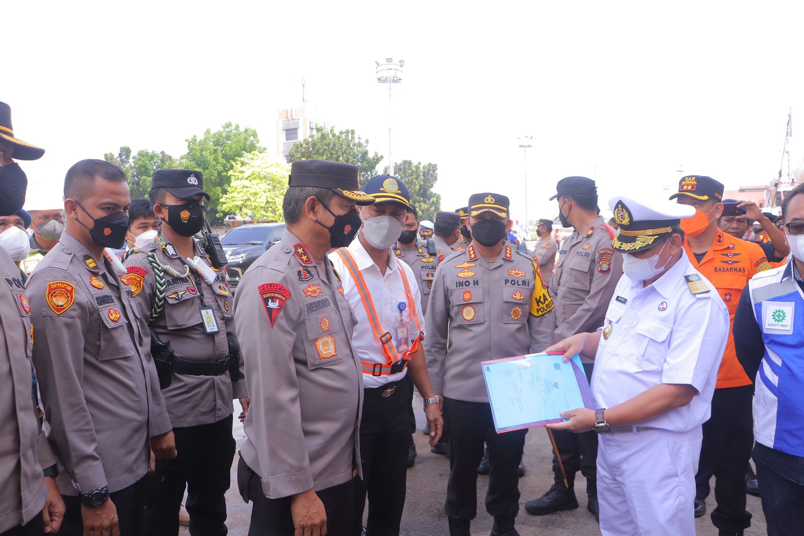 Foto Polda Lampung saat akan melakukan penyelidikan