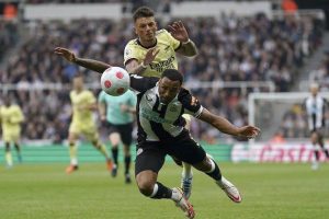 Newcastle Bekuk Arsenal 2-0 di Laga ke-37 Premier League