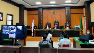 Dosen Universitas Riau Dituntut 3 Tahun Penjara