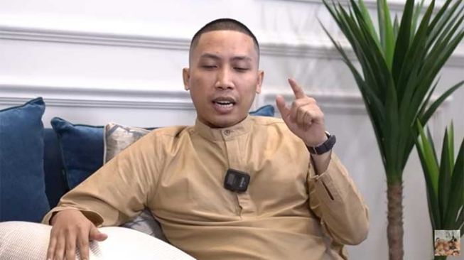 Foto Selebgram Aby Respati. [Tangkapan layar Youtube Cerita Untungs]