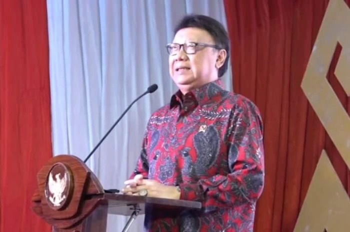 Foto Menteri Pendayagunaan Aparatur Negara dan Reformasi Birokrasi (MenPAN-RB) Tjahjo Kumolo. (dok: YouTube Kementerian PAN-RB)