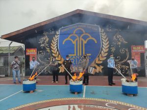Wujudkan 3 Kunci Pemasyarakatan Maju, Rutan Dumai Laksanakan Razia Rutin dan Pemusnahan Barang Sitaan