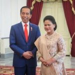 Foto Presiden Joko Widodo dan Ibu Negara Iriana. (dok: CNN Indonesia)