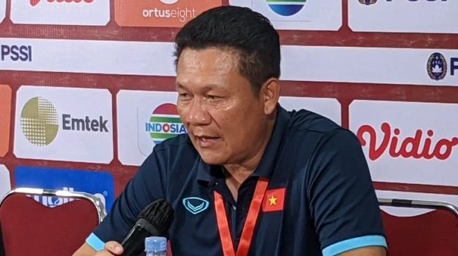 Foto Pelatih tim nasional U-16 Vietnam Nguyen Quoc Tuan. (Dok: suara.com)