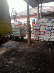 MR Diduga Menjalankan Usaha Penampungan dan Penjualan Kayu Arang Secara Ilegal