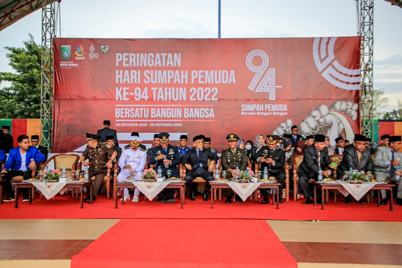 Foto Walikota Dumai bersama unsur Forkopimda menghadiri upacara peringatan Hari Sumpah Pemuda ke-94 Tahun 2022.