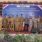 Foto Walikota Dumai menghadiri acara Sosialisasi Kebijakan Dan Peraturan Perundang-Undangan Bidang Tata Ruang yang diadakan Dinas PUPR Dumai.