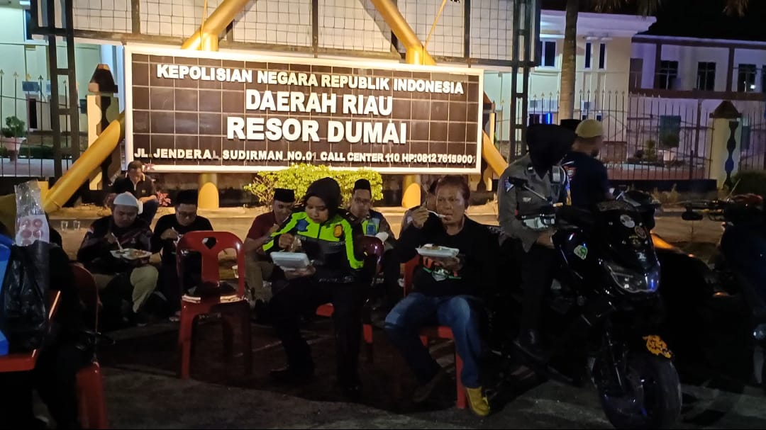 Foto pelaksanaan Dumai Sahur Ceria oleh Sat Lantas Dumai