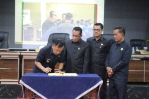Sidang Paripurna DPRD Kepulauan Meranti Terkait Persetujuan dan Pengesahan RAPBD Tahun 2024