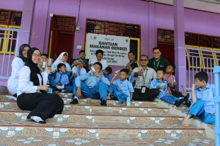 Peringati Hari Gizi Nasional 2024, Apical Dumai Berikan Makanan Bergizi untuk Pelajar